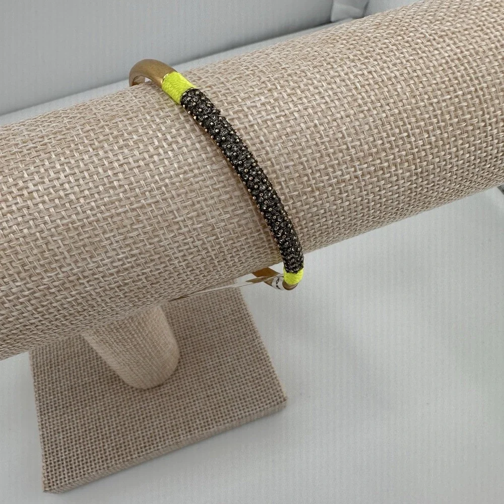 J Crew Black Rhinestone Gold Tone Cuff Bracelet Preppy Boho Classic Party Adjust